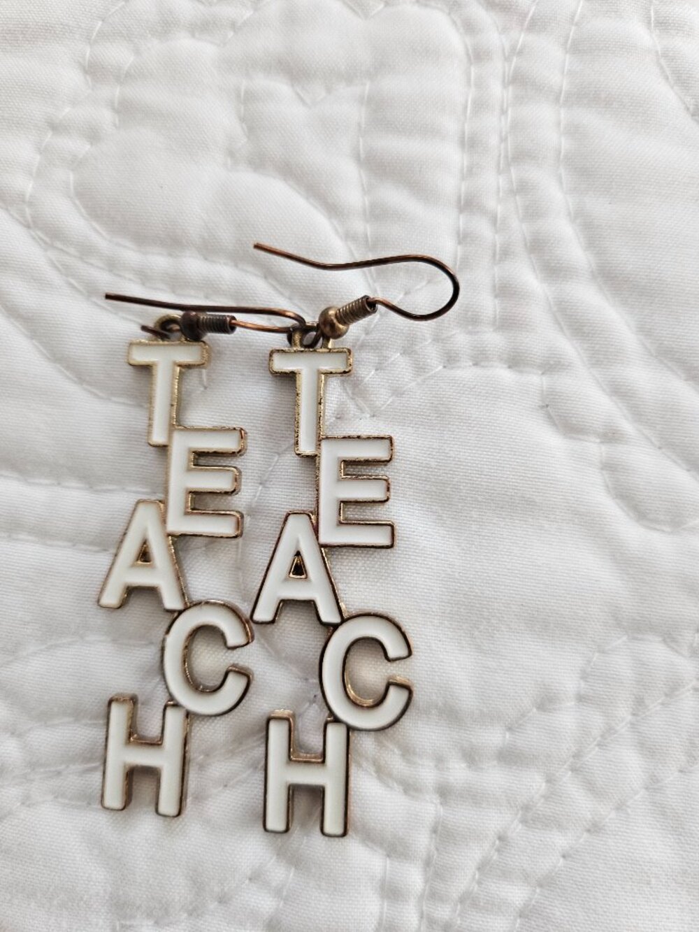 Cute earings bundle - Picture 11 of 16